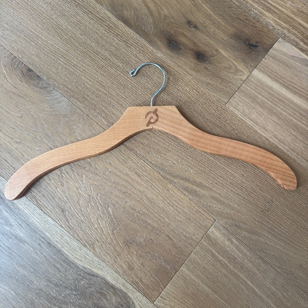 Peloton Set of 5 Wooden Hangers